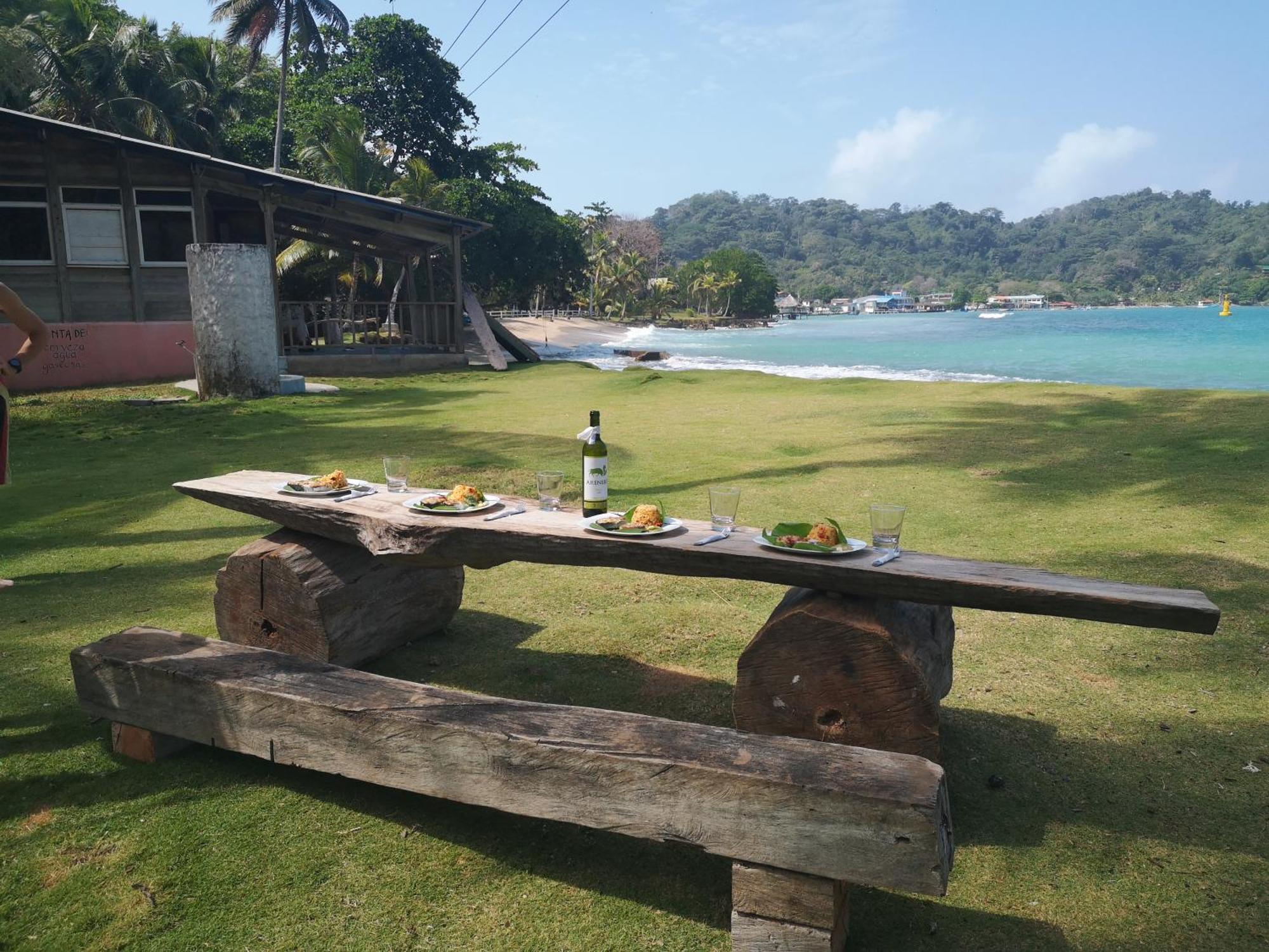 Bed and Breakfast Cafe del Mar Sapzurro Exterior foto
